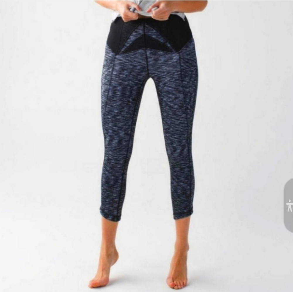 Lululemon High Rise Exquisite Leggings Dramatic Static  size 4